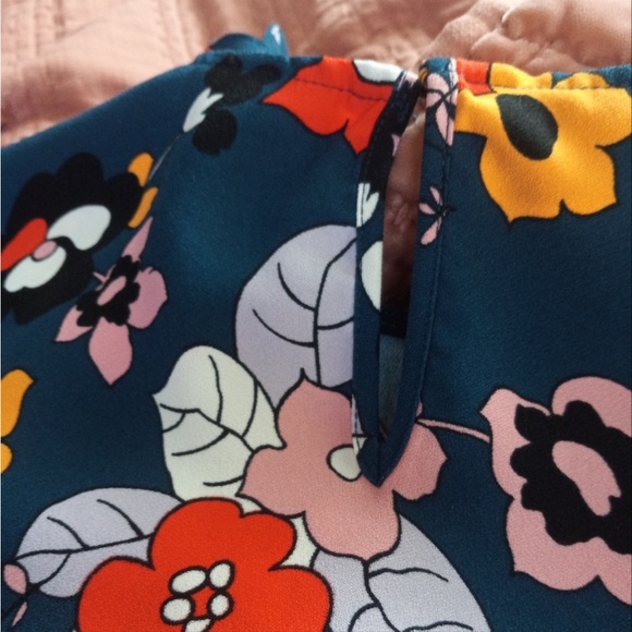 Victoria Beckham for Target Navy Floral Blouse Size XS. Excellent Condition. - Picture 9 of 10